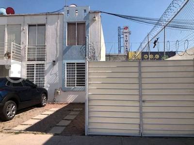 Vendo Casa en Fraccionamiento Ceuta, La Loma, Qro.