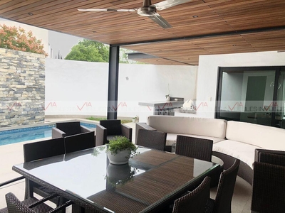 Doomos. Venta Casa San Jerónimo Privada En Monterrey