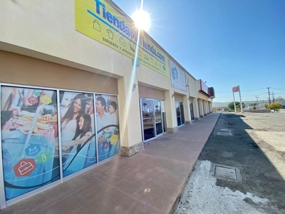 Venta de Centro Comercial ubicado en La Gloria, Tijuana, 3715m2