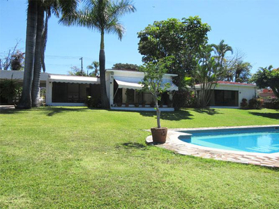 Casa -venta, Un Nivel, Vigilancia, Fraccionamiento Las Quintas, Cuernavaca