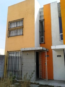 CASA EN VENTA CERCA DE METEPEC (fraccionamiento valle el nev