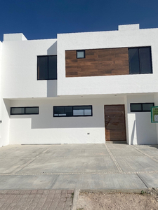 Casa En Venta En San Isidro Juriquilla