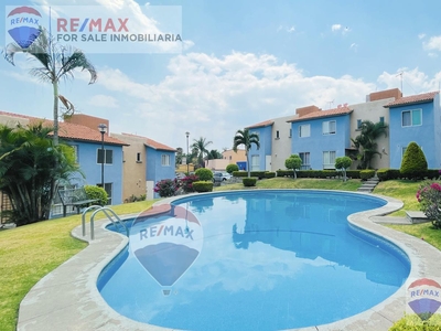 Doomos. Venta de casa en condominio, Lomas Tzompantle, CuernavacaClave 4917