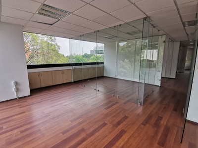 Oficina En San Miguel Chapultepec De 185 M2