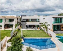 4 cuartos, 608 m casa en venta en lagos del sol cancun