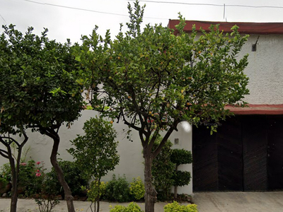 Casa en venta Calle Tórtolas 42-78, Fraccionamiento Las Arboledas, Atizapán De Zaragoza, México, 52950, Mex