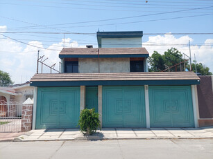Casa 5 Recamaras, 5 Baños Fracc Residencial Los Nogales