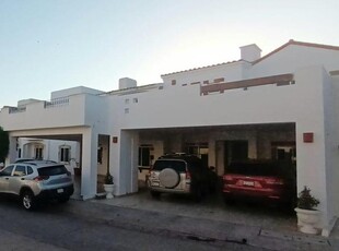 Doomos. Casa en Mediterraneo Residencial, Mazatlán, Sinaloa.