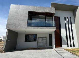 Doomos. Casa En Venta Lomas Del Molino IV León Guanajuato