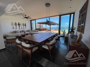 Doomos. Casa frente al mar en Venta en Bahia Petempich Puerto Morelos B-ALRZ8462