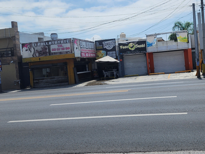 Locales Comerciales En Av Azteca Guadalupe, N.l.