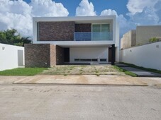 Casa en Venta en privada Residencial, en Mérida Yucatán.