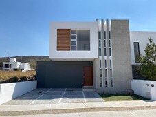 casas en venta - 170m2 - 4 recámaras - huimilpan - 3,030,000