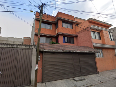 A La Venta Bonita Casa En Coyoacán, Cdmx. A Pocos Mts De Plaza Privanza.