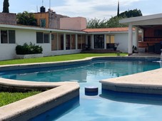 en venta, bonita casa en fracc al sur de cuernavaca jiutepec ideal - 5 habitaciones - 500 m2