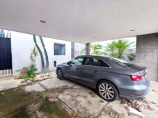 Casa en venta en Nuevo Yucatan en Merida Yucatan zona norte de 4 recamaras family room alberca