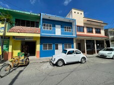 doomos. casa en venta ubicada en el primer cuadro de la ciudad de tuxtla gutiérrez, chiapas ideal para darla rentada como local comercial, ubicada en el barrio san roque.