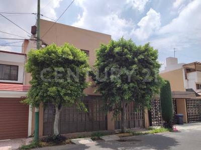 CASA EN VENTA EN HACIENDA COYOACÁN