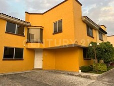 casa en venta 2da privada de san cristobal 23 col la calera cp 72520 puebla pue.