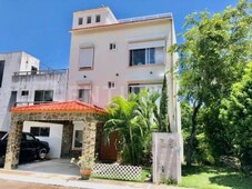 casa en venta en puerto morelos, residencial regatta, riviera maya