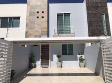 CASA EN VENTA EN ZAPOPAN