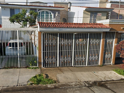 Casa En Eutimio Pinzon 529, Lomas De Independencia, Guadalajara, Jalisco - Rom