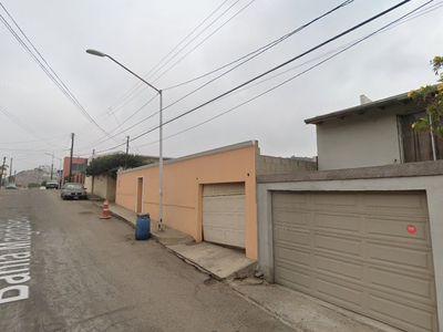 ¡¡casa En Remate Bancario!! Moderna, Ensenada, Baja California. -ada