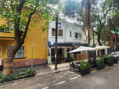 Casa En Venta Con Local Comercial En Col. Condesa
