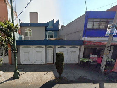 Casa En Venta De Recuperación Bancaria, En Fundidora De Monterrey 153, Industrial. Fjma17