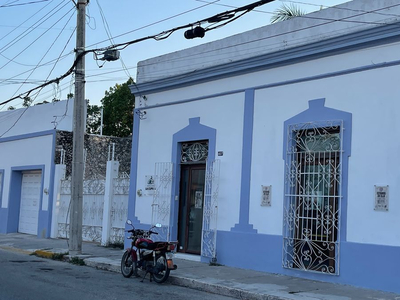 Casa En Venta En El Centro De La Ciudad De Merida