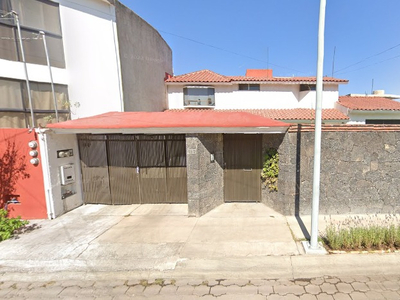 Casa En Venta, Ubicada En Quintas Del Marques, 76047 Santiago De Querétaro, México, Remate Bancario