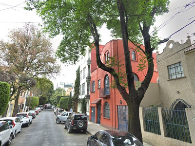 Casa Habitación En La Col. Condesa , Cuauhtémoc (r6)