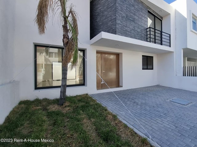 Casa Nueva C/recamara En Planta Baja, Sobre Calle Abierta, El Refugio