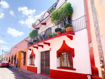 En Venta Hermosa Casa Amueblada En El Centro Histórico De Querétaro