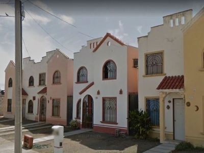 Casa de 2 Niveles en Mazatlán REMATE BANCARIO