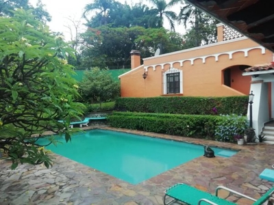 Casa en Privada en Las Palmas Cuernavaca - CRB-940-Cp