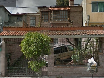 Casa En Venta Blvd Popocatépetl, Hab Los Pirules, Tlalnepantla De Baz, Edomex. Vm10