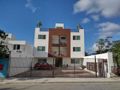 Edificio en venta con 6 depas en Playa del Carmen cerca del Hospital General.