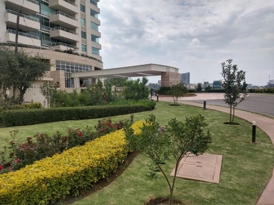 VENTA DE DEPARTAMENTO NUEVO EN LOMAS COUNTRY CLUB INTERLOMAS.