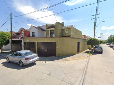 Casa En Remate Bancario En Condado De Colmenar Viejo, Leon, Guanajuato -gic