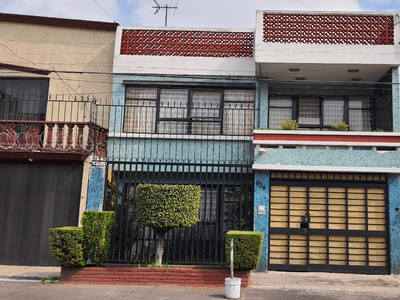 Casa En Venta En Reforma Iztaccíhuatl Sur, Iztacalco, Colonia Céntrica Con Inigualable Conectividad
