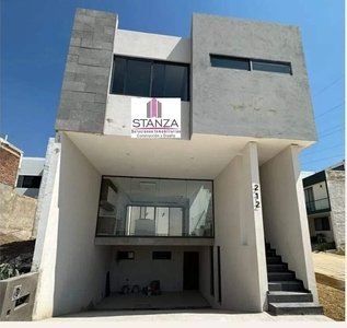Preciosa Casa en Capital Norte, Alicante