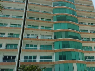 Bonito y espacioso departamento en renta en la Torre Oasis, Boca del Rio, Ver.