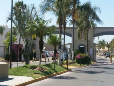 Casa 2rec y oficina al SUR de Guadalajara a 15min de Plaza del Sol facil ampliacion a 4rec creditos