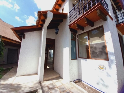 Casa en renta en Juriquilla en Cumbres de Lago