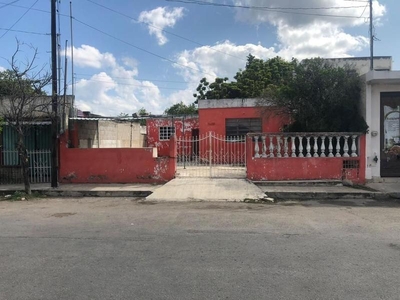 Casa en Venta en Colonia Azcorra, Mérida