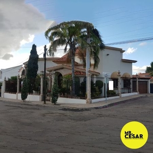 Casa en venta en Los Sabinos Residencial Al Norte por Blvd. Morelos