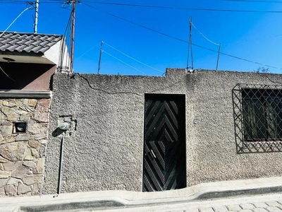 Vendo casa de tres recamaras en San Lorezo Teotipilco cerca del CIS Tehuacan y Hospital de la Mujer