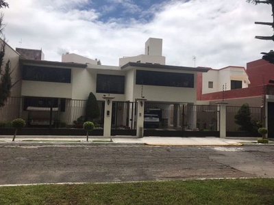 VENTA DE CASA EN FRACCIONAMIENTO ARBOLEDAS DE SAN IGNACIO