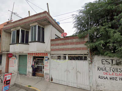 Casa en venta Calle Jacarandas 17, Mz 001, Emiliano Zapata, Chicoloapan De Juárez, Estado De México, México